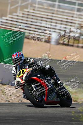 media/Jun-04-2022-WERA (Sat) [[b852bbbd55]]/Practice Races/5-750cc and up novices/